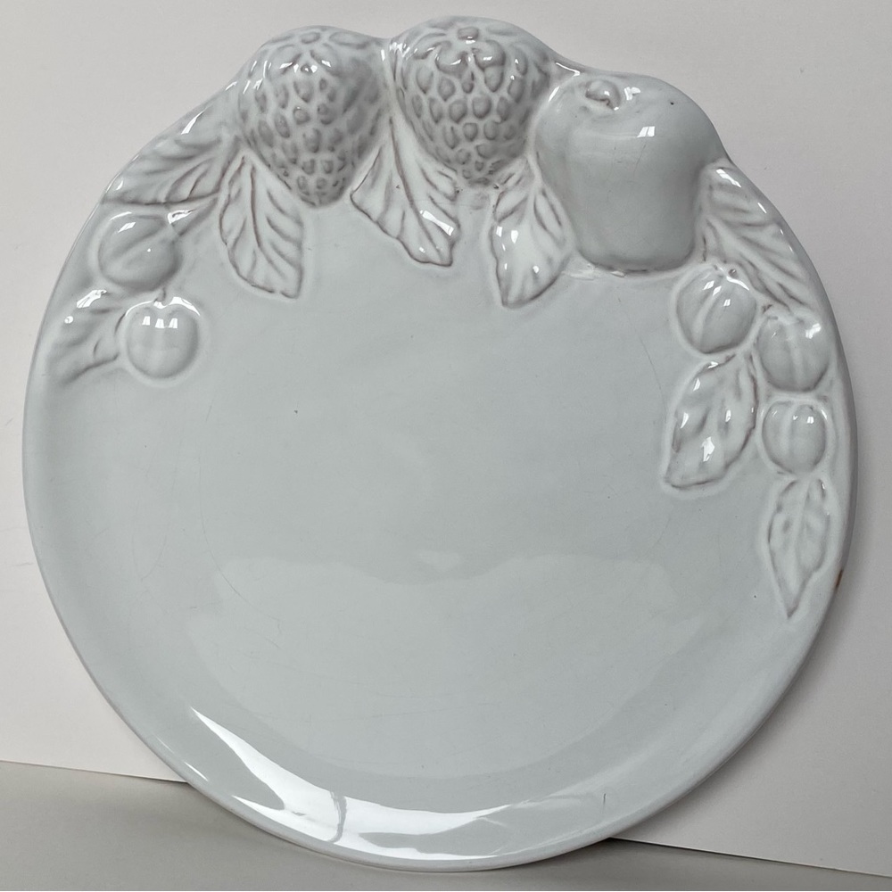 Fruit Embossed Plate By Paoli Made In Italy 8.75” White Strawberries Apple Plums